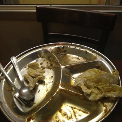 Photo prise au Thali Cuisine Indienne par Ravdeep S. le8/11/2012