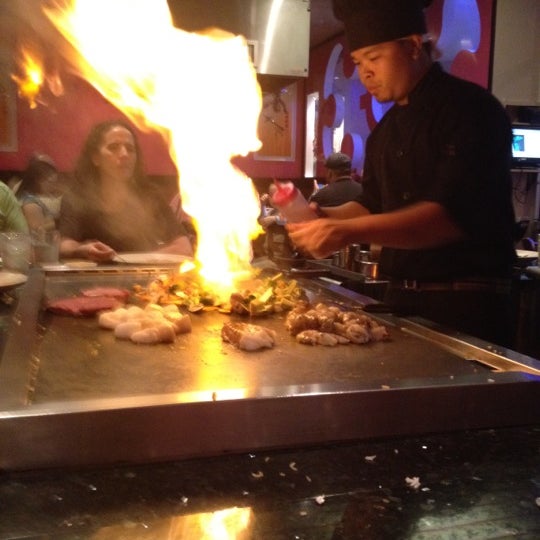 5/27/2012 tarihinde Stephanie R.ziyaretçi tarafından Sogo Japanese Steakhouse'de çekilen fotoğraf