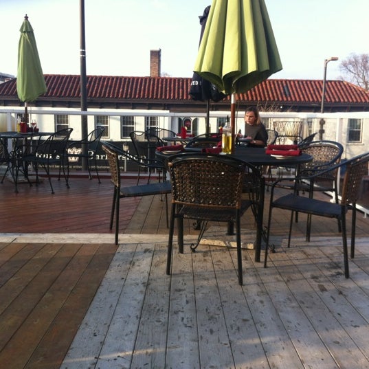 Amore Uptown - Uptown - 1601 W Lake St