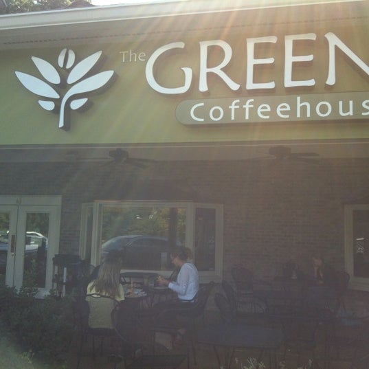 Снимок сделан в Green Sage Cafe пользователем Addison B. 8/10/2012