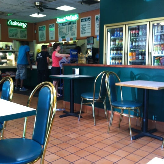 Pond Deli Deli in Ronkonkoma