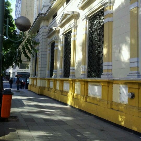 Photo taken at Departamento Central de la Policía Federal Argentina by german ariel I. on 4/23/2012