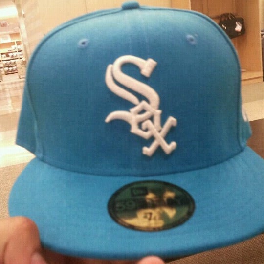 Lids - Accessories Store in Chicago