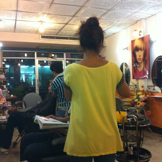 Catwalk Hair Style, 876 อินทามระ26 แขวงห้วยขวาง เขตห้วยขวาง, Бангкок, กรุงเ...