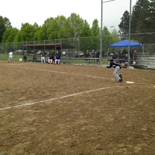 Hidden Valley Sports Park Campo de béisbol en Northwest Bellevue
