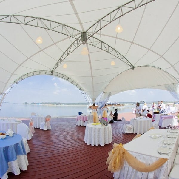 минимализм природа. белая пристань украина. шатер белый берег братск. белая пристань. пирсы и причалы.