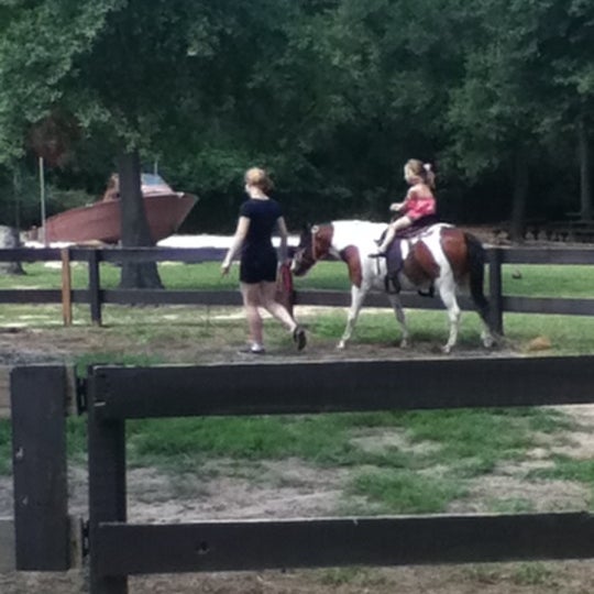 Foto tomada en 7 Acre Wood  por Crew Captain el 8/28/2012