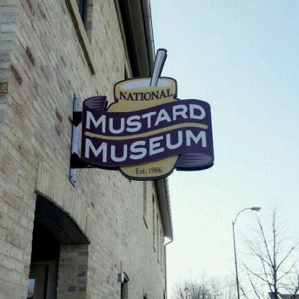 Foto diambil di National Mustard Museum oleh Curtis B. pada 2/19/2012