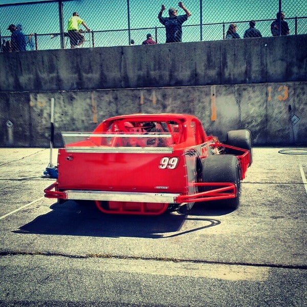 4/21/2012にJustincaseがSeekonk Speedwayで撮った写真