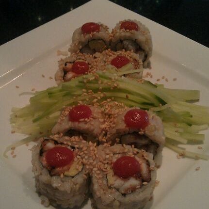 รูปภาพถ่ายที่ Blu Sushi โดย Jorma F. เมื่อ 4/14/2012