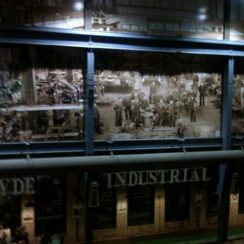3/17/2012 tarihinde Toni P.ziyaretçi tarafından Clyde Iron Works'de çekilen fotoğraf