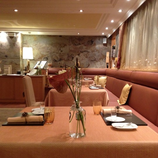 Foto diambil di Alpenroyal Grand Hotel oleh Claudio S. pada 4/5/2012