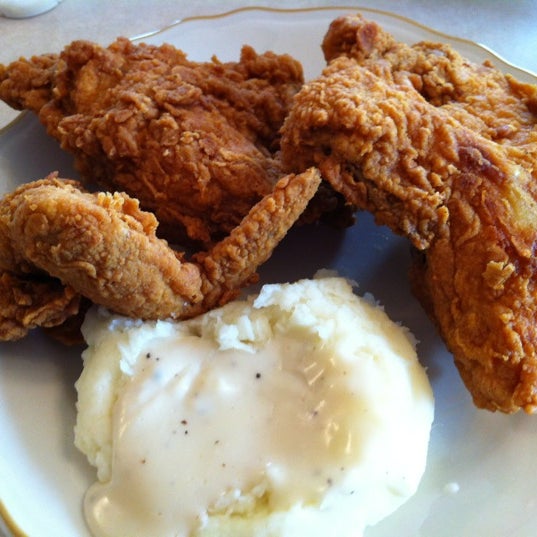 Chicken House 8 E Hwy 99