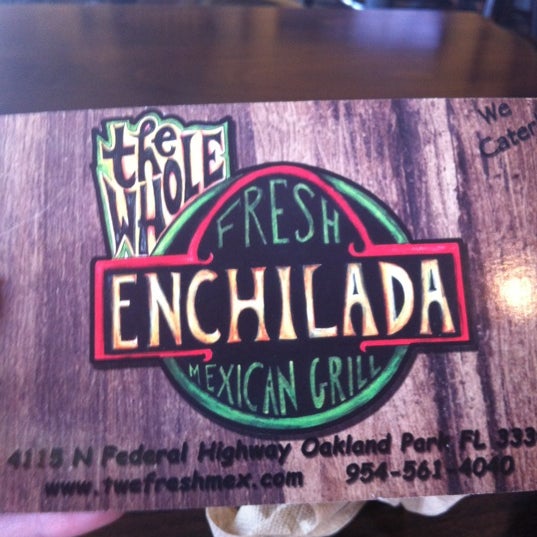 3/31/2012 tarihinde Flavia G.ziyaretçi tarafından The Whole Enchilada Fresh Mexican Grill'de çekilen fotoğraf
