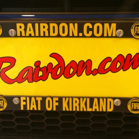 Foto tirada no(a) Rairdon&#39;s FIAT of Kirkland por Erin A. em 9/20/2011