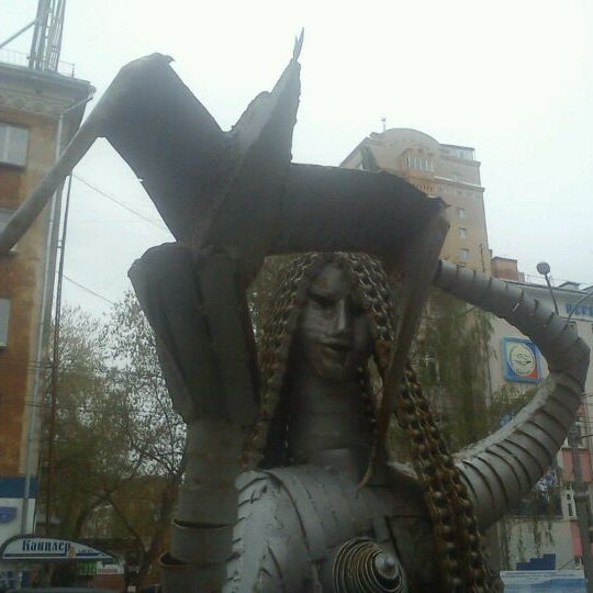 Комсомольская улица 63 киров. Киров преображенская 82/1 на карте возрождение. Хвалынский район пос возрождение. Банк возрождение санкт-петербург. Клиника женского здоровья.