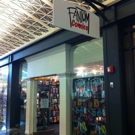 Photo taken at Fantom Comics by Carlos P. on 5/17/2012