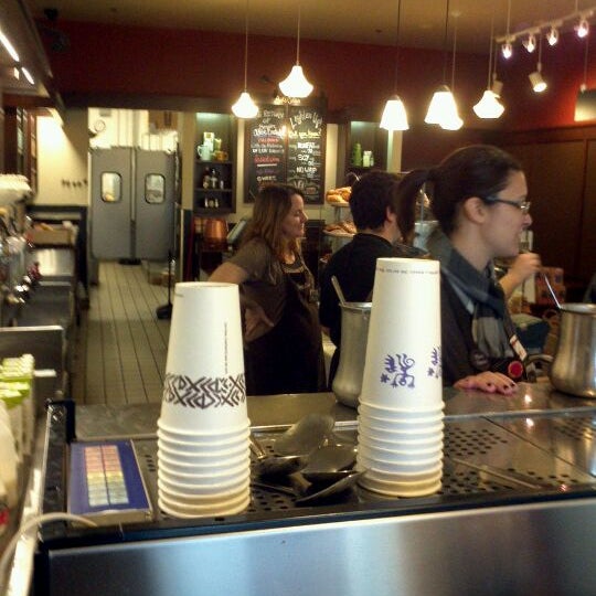 1/27/2012にMike L.がPeet&#39;s Coffee &amp; Teaで撮った写真