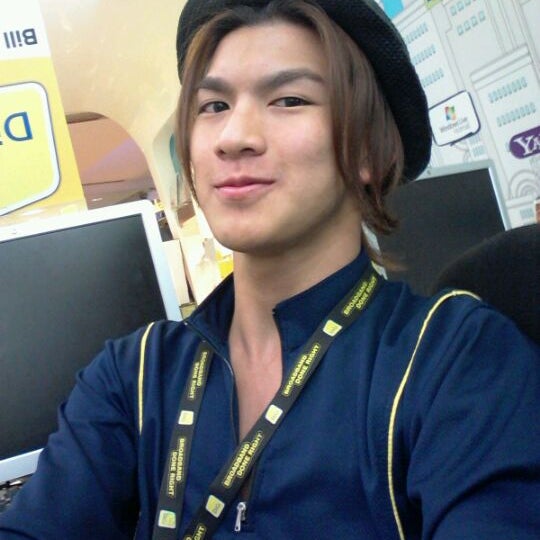 Digi Center Mobile Phone Shop In Kuala Lumpur City Center