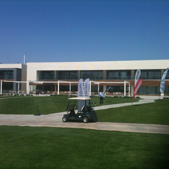 Photo taken at Encin Golf Hotel by Jose B. on 5/18/2012