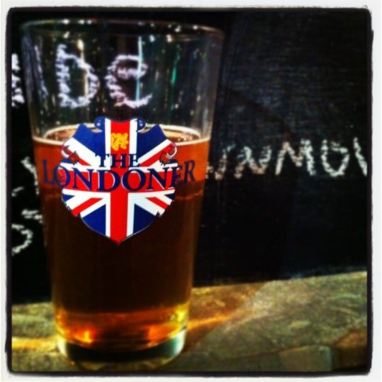 Foto tomada en Londoner Pub &amp; Grill  por myxantixstar el 5/12/2012