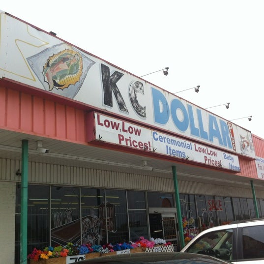 Kc Dollar Plus Flea Market In San Antonio