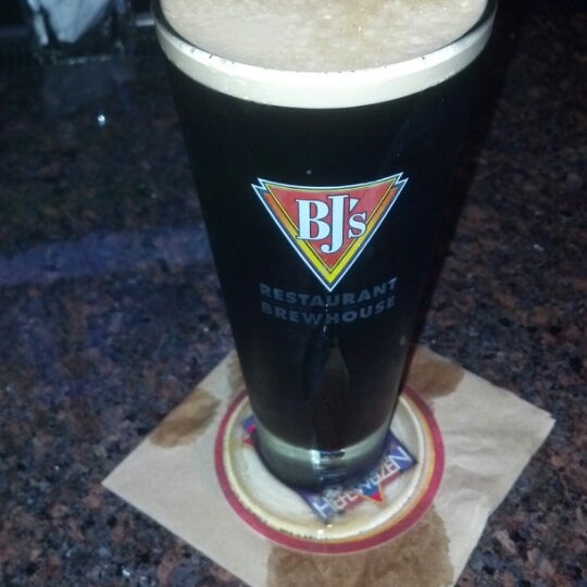 Photo taken at BJ&#39;s Restaurant &amp; Brewhouse by Josh W. on 8/22/2012
