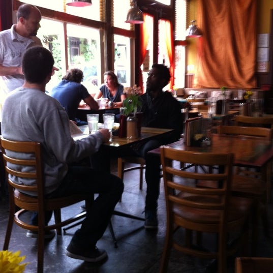 10/12/2011 tarihinde Terry H.ziyaretçi tarafından Carroll Street Cafe'de çekilen fotoğraf