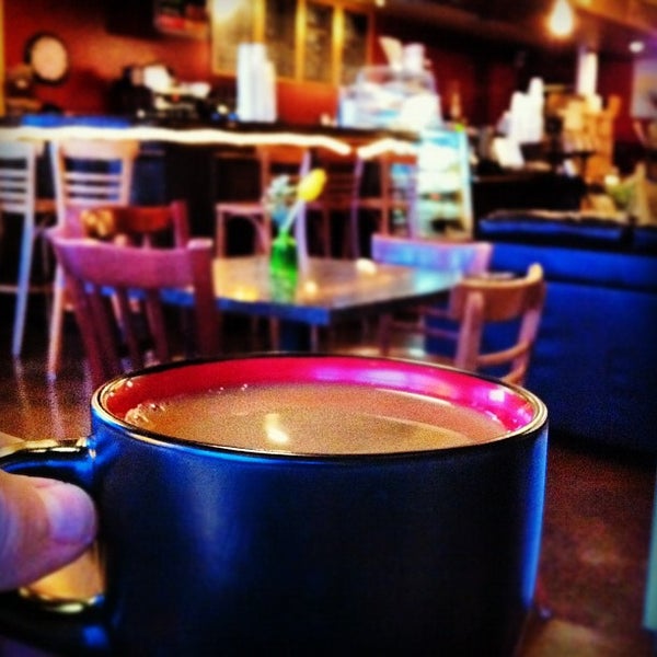 Photo prise au Buon Giorno Coffee par Anthony G. le2/28/2012