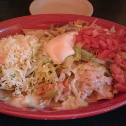 รูปภาพถ่ายที่ El Portal Mexican Restaurant โดย Jason F. เมื่อ 6/28/2012