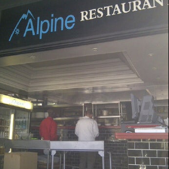 5/29/2012にROELEEN B.がAlpine Restaurantで撮った写真