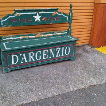Foto diambil di D&#39;Argenzio Winery oleh Tracy L. pada 3/21/2012