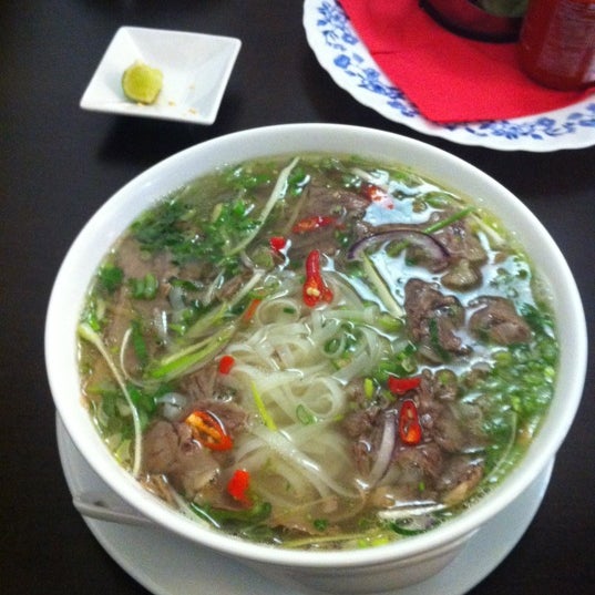 Photo taken at Phở Việt by Jan H. on 2/27/2012