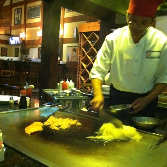 11/8/2011 tarihinde ellen a.ziyaretçi tarafından Asian City Restaurant'de çekilen fotoğraf