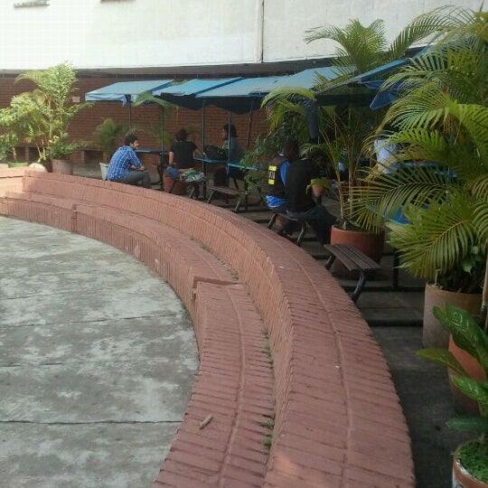 Cafetería Azul Univalle 2 tips from 16 visitors