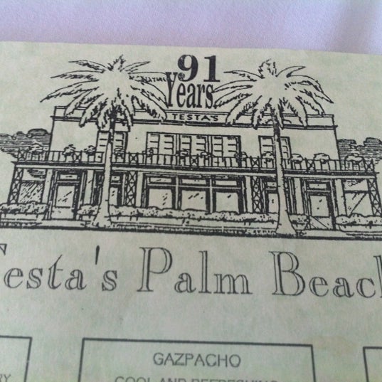 Foto tirada no(a) Testa&#39;s Palm Beach por Jessica C. em 7/21/2012