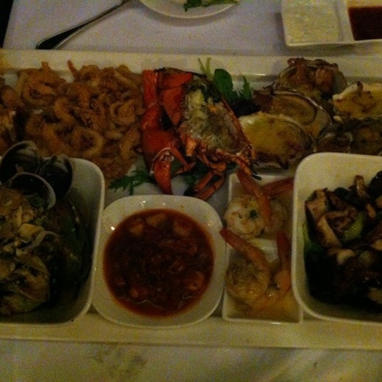 Photos at Greenwood Fish Market Bukit Timah Bukit Timah 74 tips