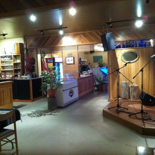 Red Crow Cafe Lac La Hache, BC