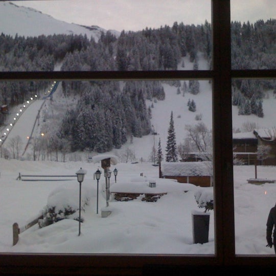 Photo taken at Ski Lodge Engelberg by Greg W. on 12/27/2010