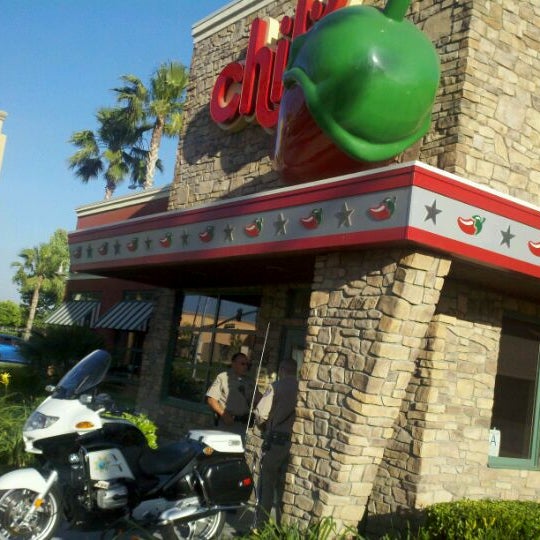 Photo taken at Chili&#39;s Grill &amp; Bar by Jetta W. on 5/18/2012