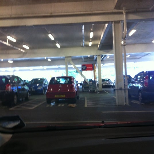 Tesco Extra Супермаркет в Burnley