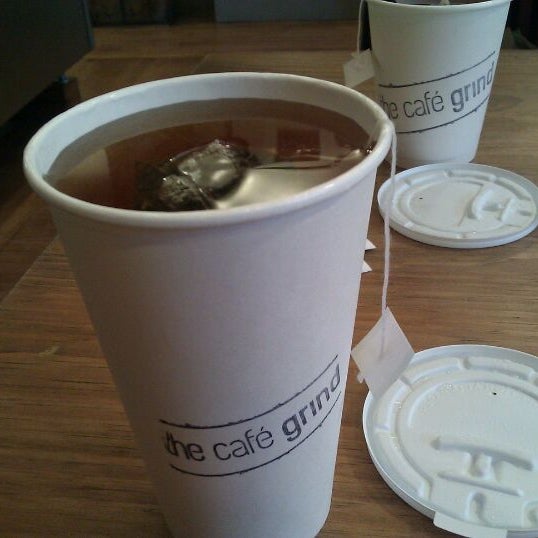 10/16/2011에 Elina B.님이 The Café Grind에서 찍은 사진