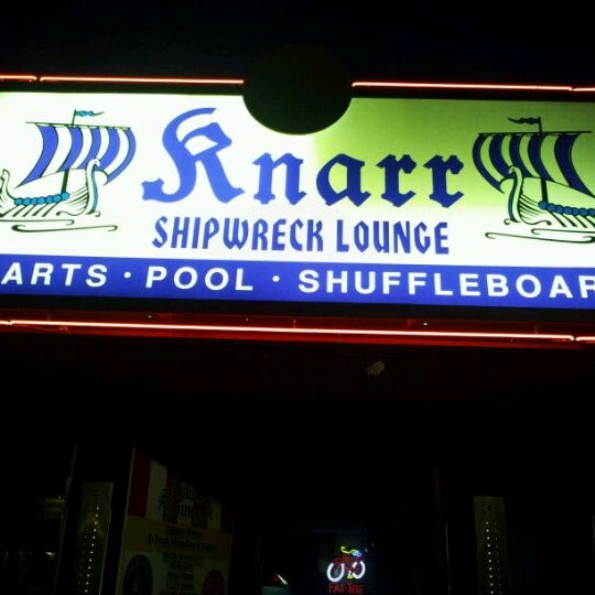 Foto scattata a Knarr Shipwreck Lounge da Emery C. il 9/17/2011