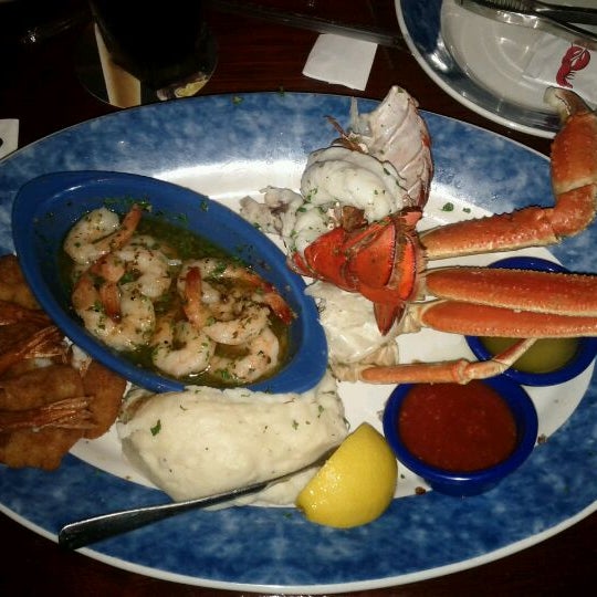 Снимок сделан в Red Lobster пользователем Thiago F. 9/11/2011