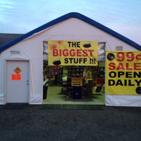 Fireworks Liquidators Miscellaneous Store in Cadott