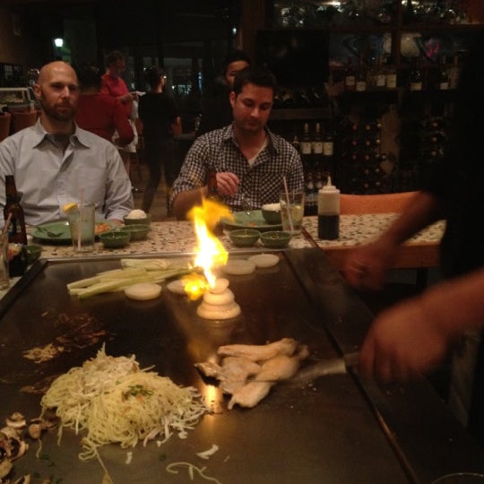 Das Foto wurde bei Tokyohana Grill &amp; Sushi Bar von Erin am 9/9/2012 aufgenommen