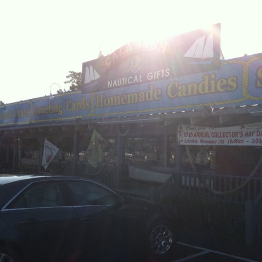 Photos at Callahan's Nautical Gifts of Calabash 23 tips from 1519