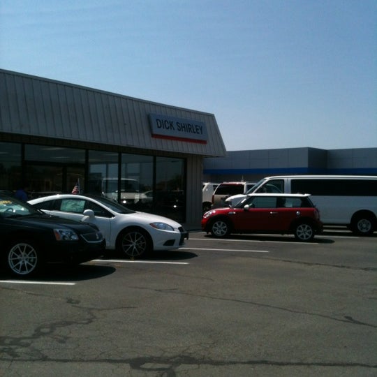 Dick Shirley Chevrolet Cadillac Car Dealership in Burlington