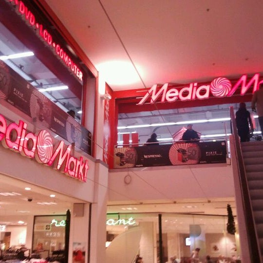 Photo taken at MediaMarkt by Krishanu D. on 12/3/2011