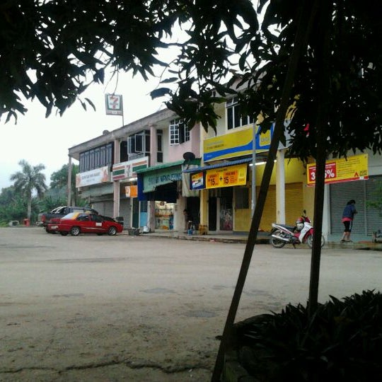 Exit 827 Sri Jaya Belimbing Lebuhraya Pantai Timur Mapio Net